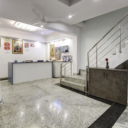 Hotel S B Inn-Near New Delhi Train Station Exterior foto