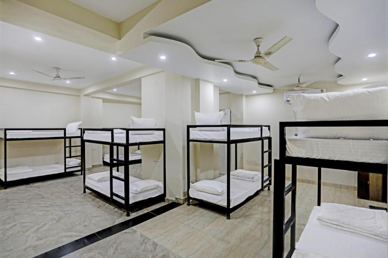 Hotel S B Inn-Near New Delhi Train Station Exterior foto
