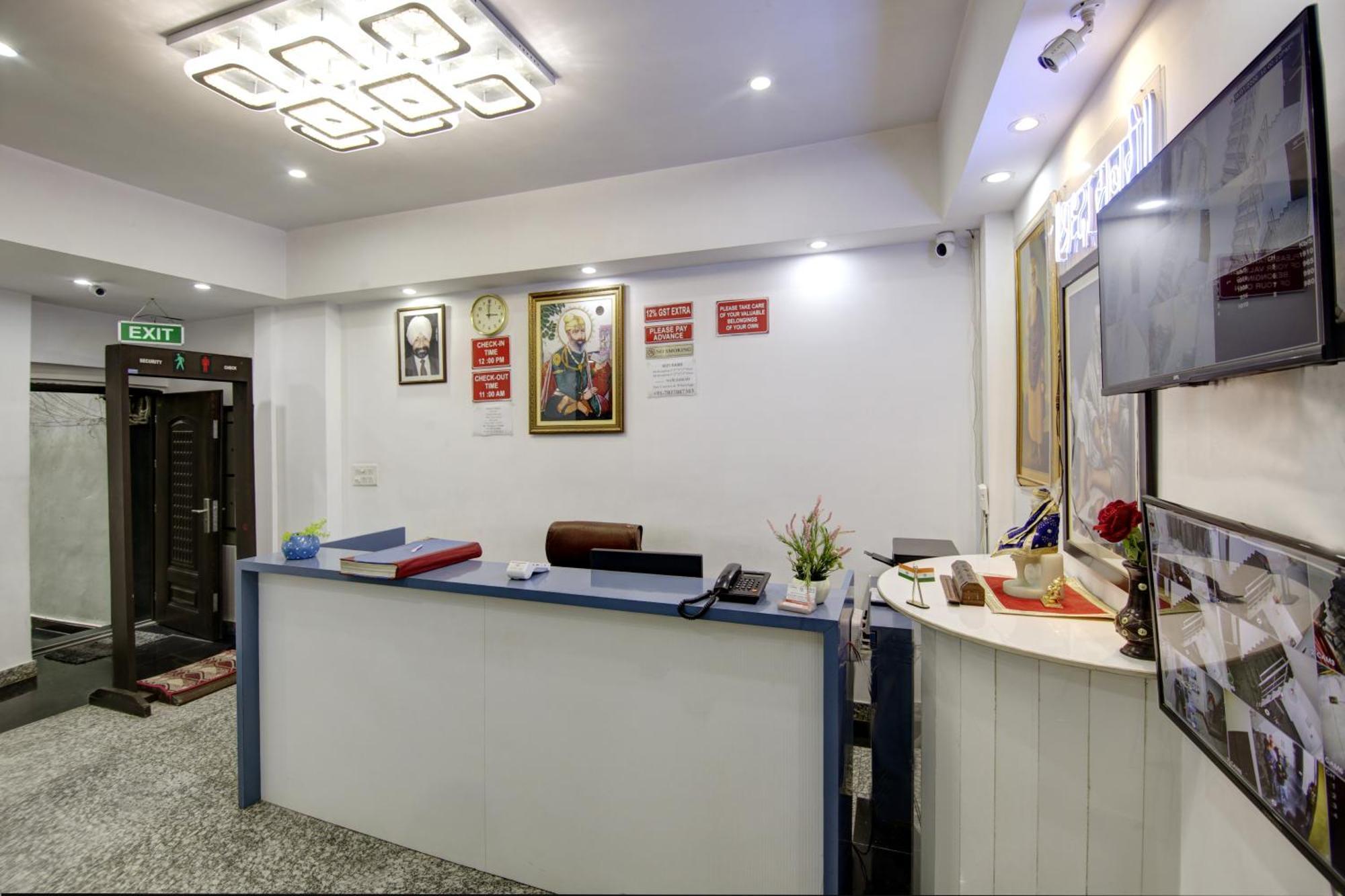 Hotel S B Inn-Near New Delhi Train Station Exterior foto