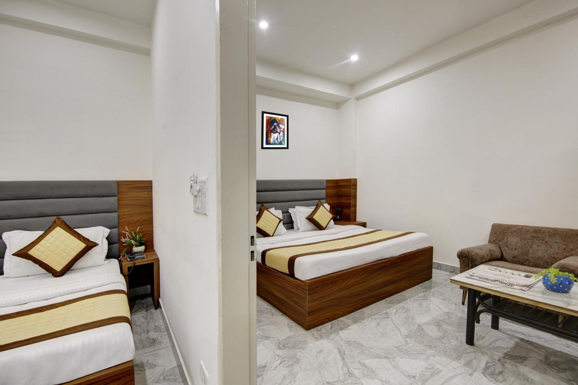Hotel S B Inn-Near New Delhi Train Station Exterior foto
