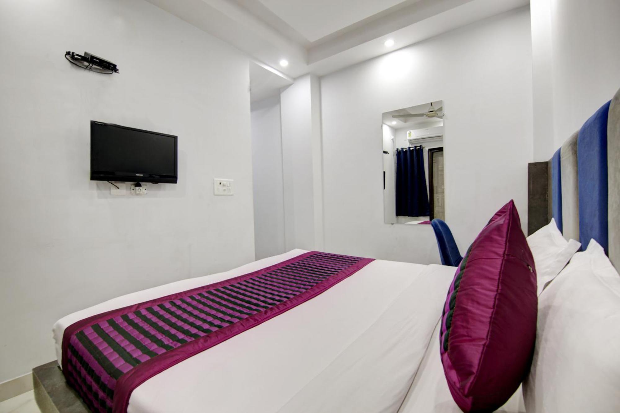 Hotel S B Inn-Near New Delhi Train Station Exterior foto
